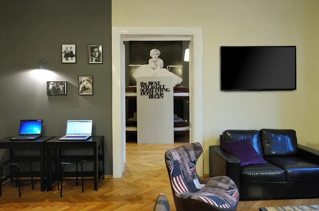 Hollywood Hostel Kraków