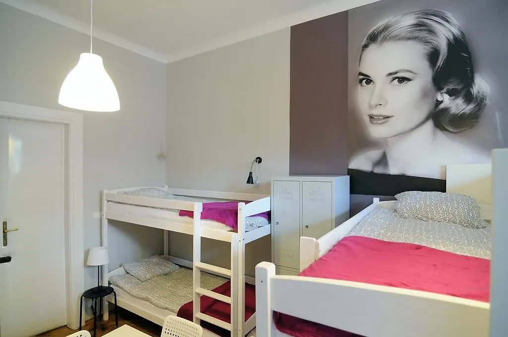 Hollywood Hostel Krakow Poland